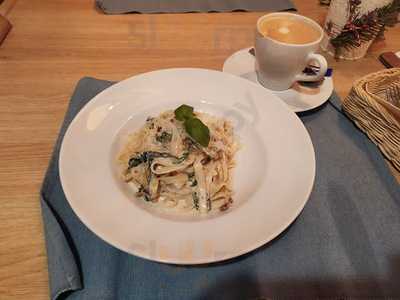 Brocci - Pizza * Pasta * Kawa