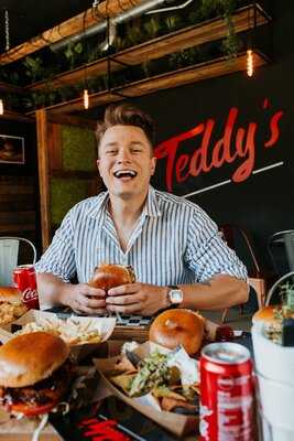 Teddy's Burger N'bar