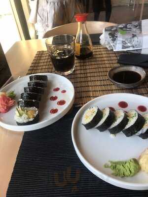 Shizen Restaurant & Sushi Bar