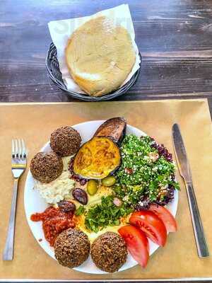 Mezze Middle Eastern Restaurant