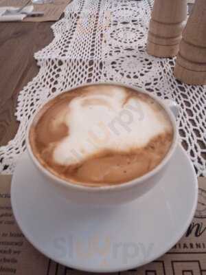 Tymczasem Restauracja & Kawiarnia