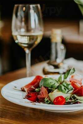 Stacja Wawer Food And Wine