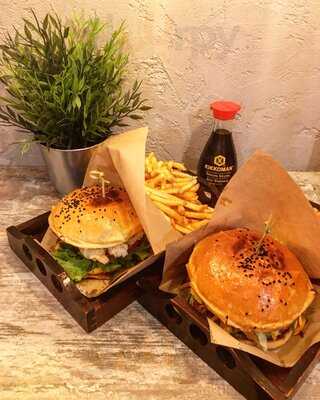 Sen Proroka Street Food