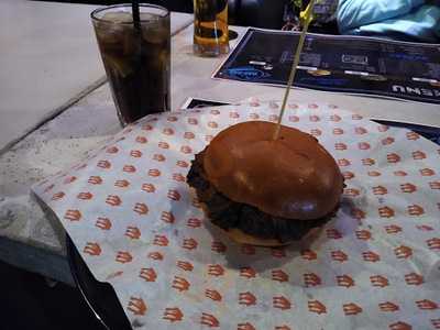 Lounge-bar Rudy Pies