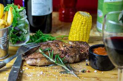 Just Derbi Pub & Restaurant