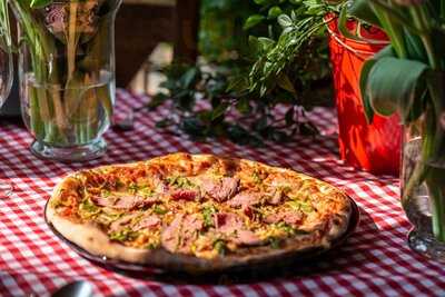 Da Vella Trattoria & Pizzeria