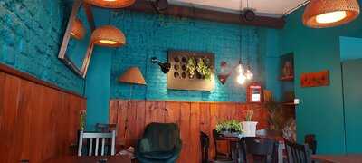 CoŚ Na ZĄbkowskiej