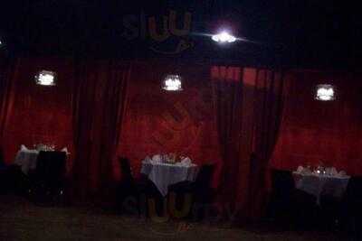 Quick Steak & Music Bar & Grill