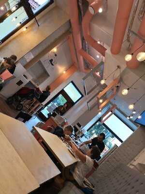 Różowa Krowa Bar Mleczny