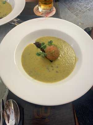 Ta'am Restaurant & Cocktail Bar