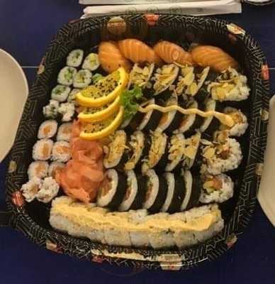 Tanukisushi