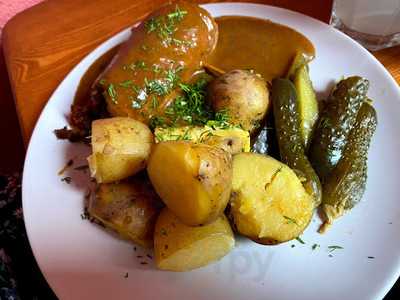Wawel Falafel & Hummus