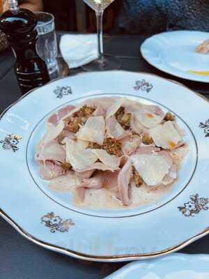 Tutto Bene Italian Bistro