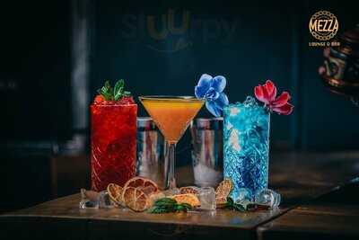 Mezza Lounge & Bar
