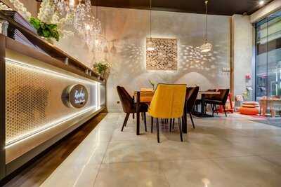 Kashimir Indian Restaurant