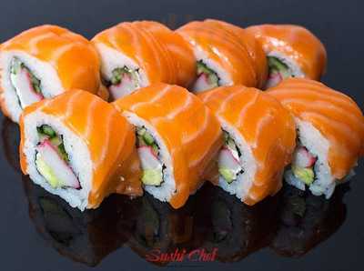 Sushi Chef Andrzej Kozioł