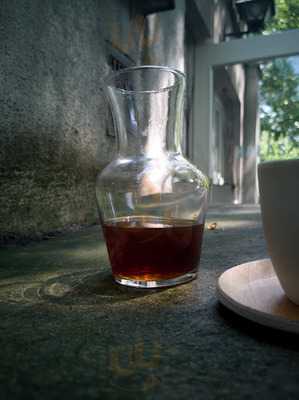 HaŁas Vinyl + Coffee