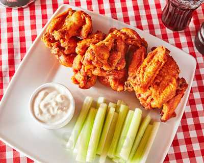 7 Street Bar & Grill