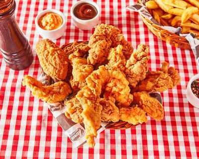 7 Street Bar & Grill