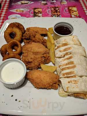 7 Street Bar & Grill