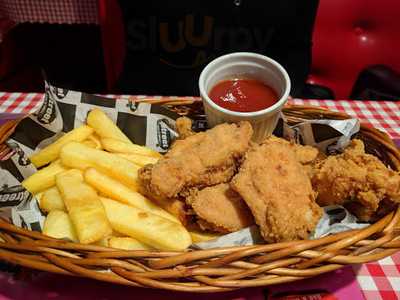 7 Street Bar & Grill