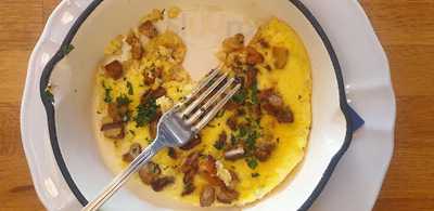 Tuttobene Italian Bistro