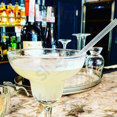 Tuttobene Italian Bistro