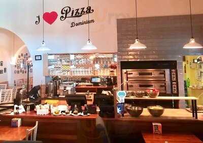 Pizza Dominium