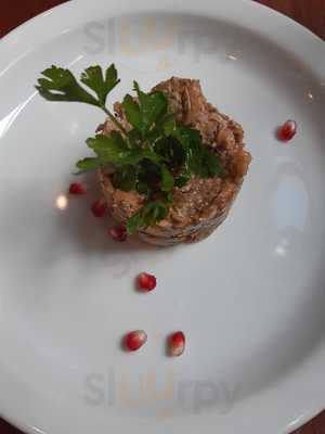 Dandys Bar & Art Kafe Restaurant