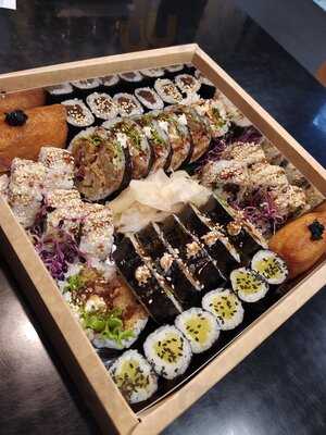 Yami Vegan Sushi