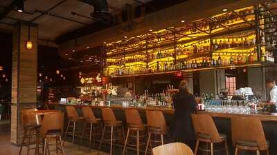 Food Hall Elektrownia Powiśle