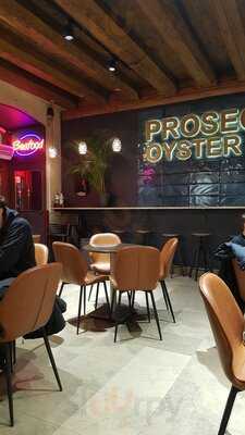 Prosecco Oyster Bar