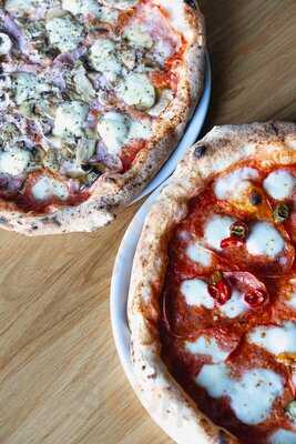 Miedziany Piec Pizza Napoletana