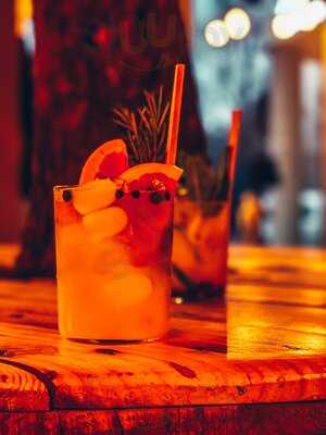 Wyrolowani - Food, Friends & More