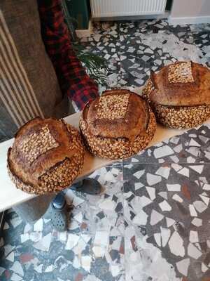 Pastel Bread & Other Stories