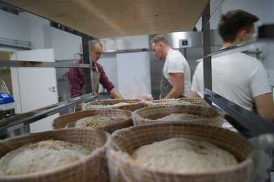 Pastel Bread & Other Stories