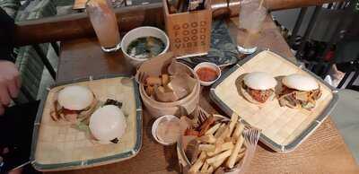 Woosabi Good Vibes Lounge