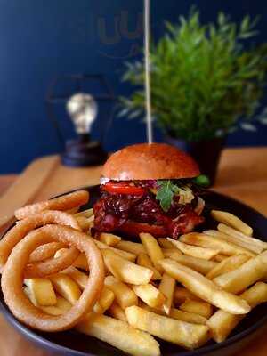 Hamburger Z Karaibów Puławska