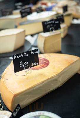 Le Paradox Wine Bar & Shop