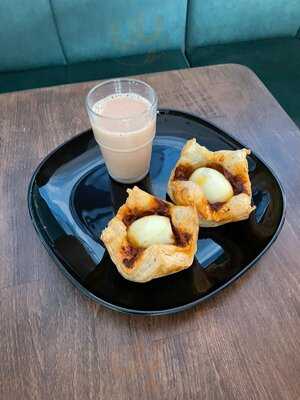 Coconut Restaurant & Cafe