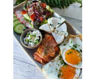 Boogie Cafe & Bistro Retkinia