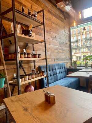 Locals Only Bistro&deli