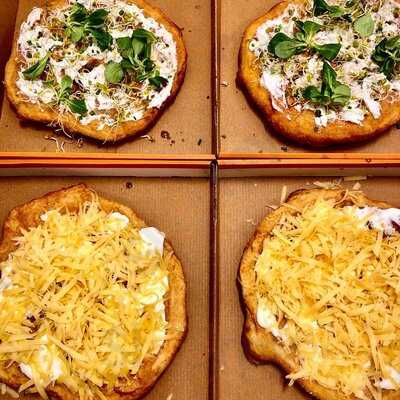 Bratanki Bistro & Bar