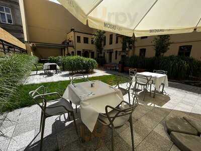 Zyner’s Restaurant By Anatewka