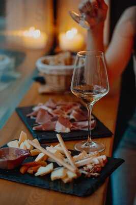 Wine&whisky Bar Ferment