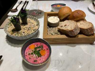 Regale Bar & Restaurant