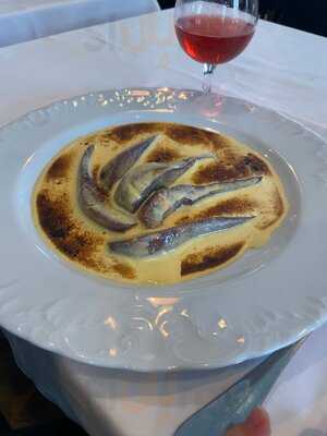 Adam Gessler A' La Carte