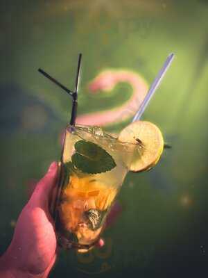 Pub Pod Trzema Miotłami