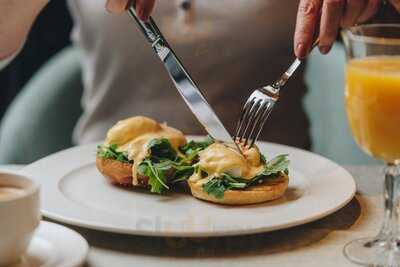 Wierzbowa 15 Restaurant