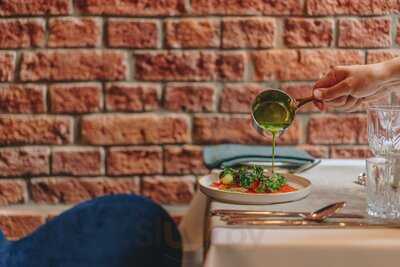 Wierzbowa 15 Restaurant